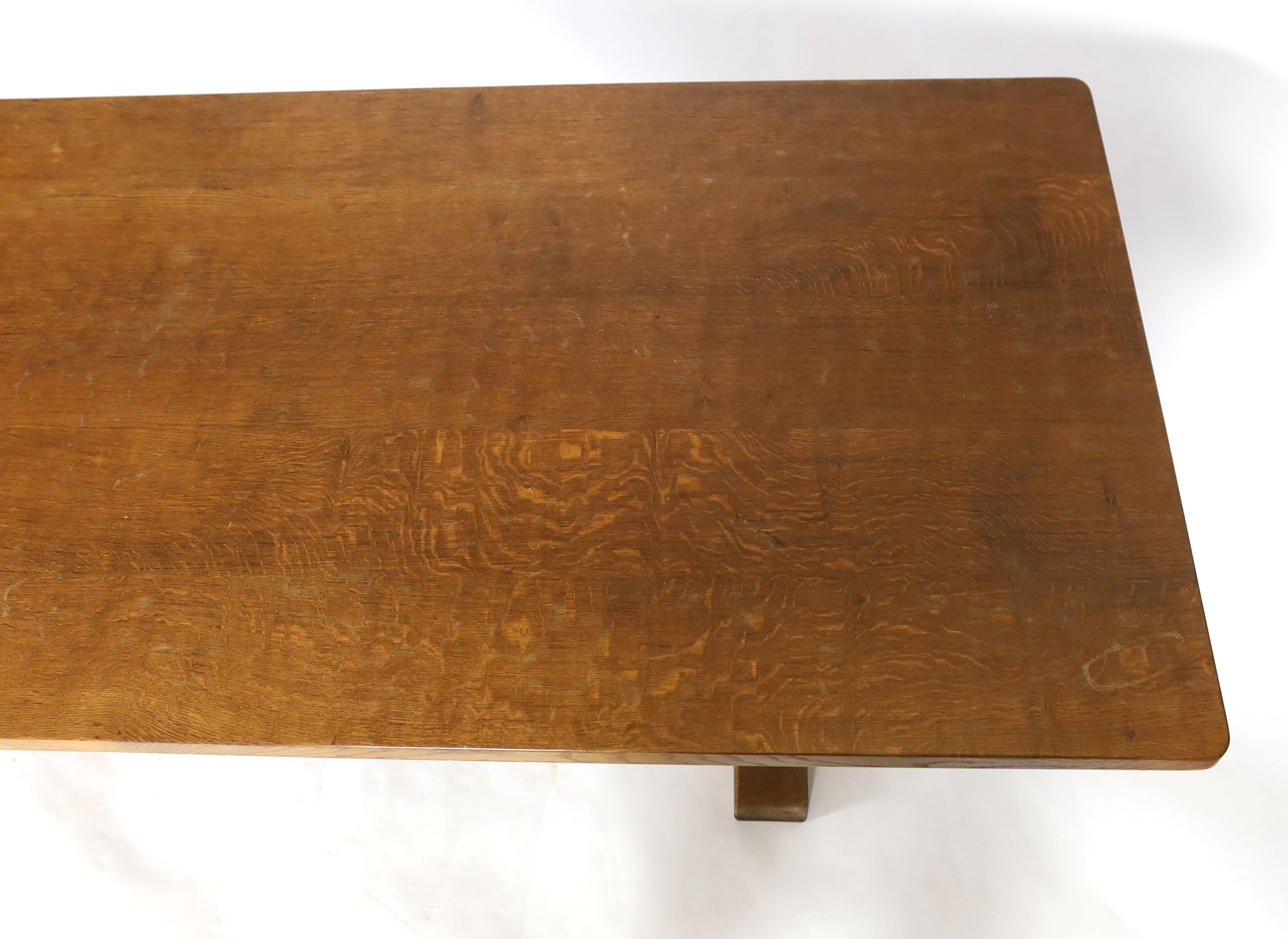 An oak 'Mouseman' refectory table by Robert Thompson of Kilburn 275 x 98cm, H.73cm